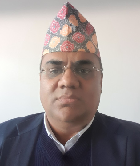 नवीन प्रसाद अधिकारी